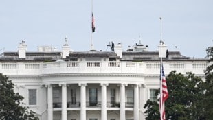 Befragte Österreicherinnen und Österreicher halten es für wenig sinnvoll, mit den USA ...