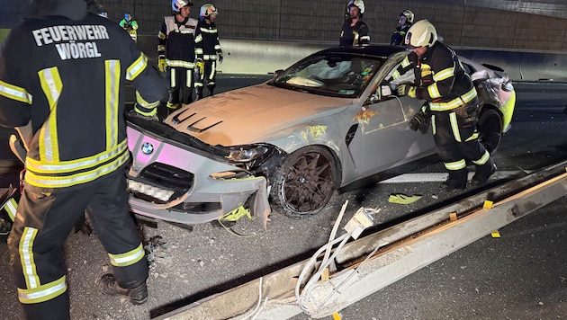 Der Pkw des Unfalllenkers wurde stark beschädigt.