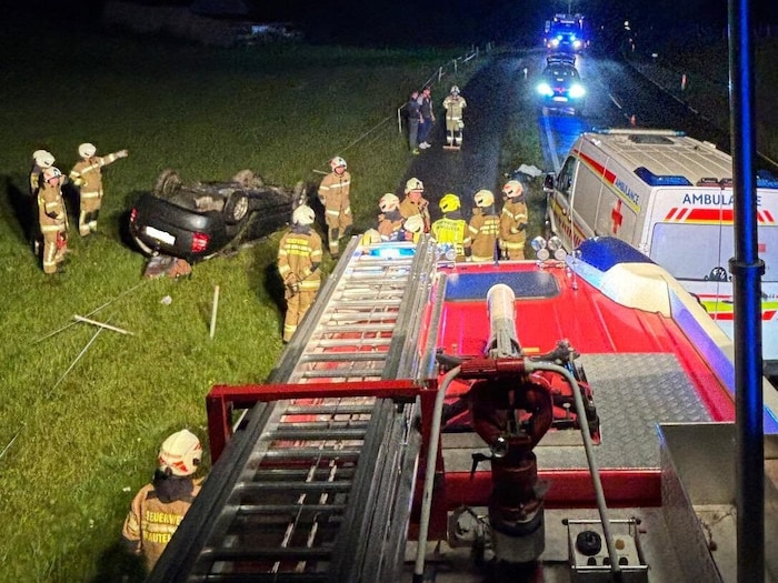 Die Einsatzkräfte hatten alle Hände voll zu tun.