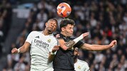 Alaba (li.) legt mit Real Madrid gegen Marseille los.