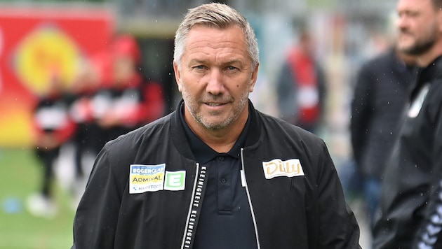 Manfred Schmid ist nach dem Sieg in Ried stolz auf seine Mannschaft.