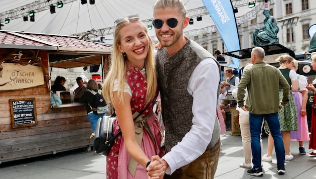 Anna & Christopher, beide sind Lehrer in Feldbach, an der Volksschule und an der Mittelschule: ...