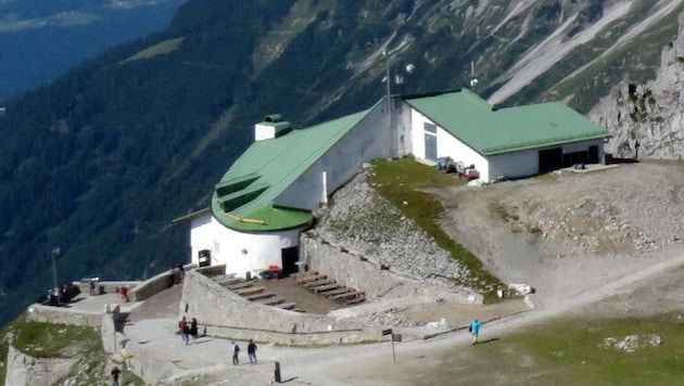 In die Bergstation am Hafelekar in 2400 Meter Höhe wurde eingebrochen.