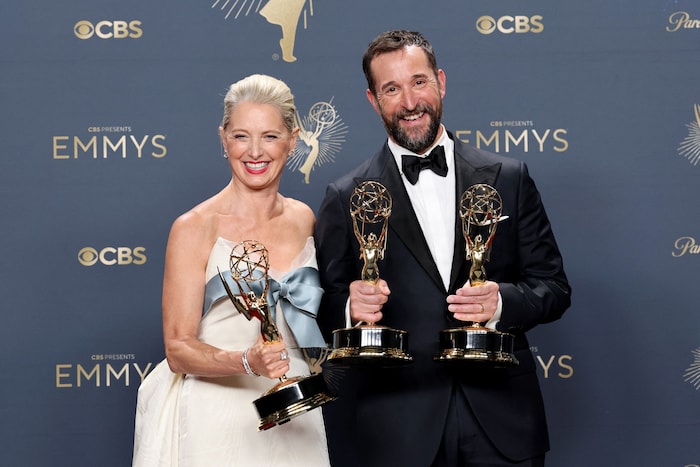 Katherine LaNasa und Noah Wyle freuten sich über ihre Emmys.