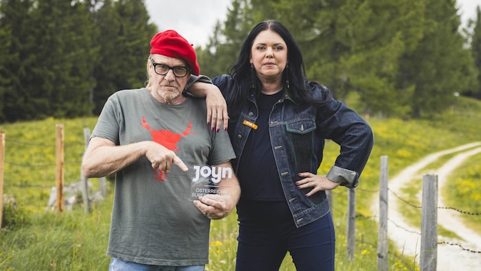 Das Abenteuer „Forsthaus Rampensau“ will Carmen Kreuzer nur mit Freund Herbert Wallner wagen.