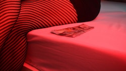 Sex gegen Geld – es wird darüber gestritten, wie man die Prostituierten am besten unterstützen ...