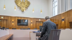 Der Angeklagte bekannte sich nicht schuldig.