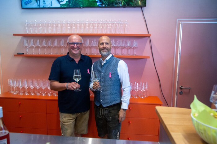 Tadtens Bürgermeister Willibald Goldenits (ÖVP) und Frauenkirchens Bürgermeister Hannes Schmid ...