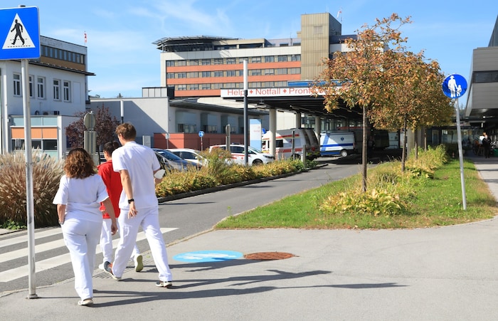 Im Klinikum werden die Abteilungen für Unfallchirurgie und Orthopädie aufgelassen, wenn das UKH ...