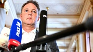 Andreas Babler ist am Montag vom SPÖ-Vorstand als Kandidat für den Parteivorsitz nominiert ...