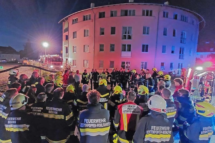 Das Seniorenwohnhaus wurde komplett evakuiert. Niemand wurde verletzt.