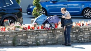 Am Donnerstag überrollte ein Lkw Julia Gaiser (23): An der Unfallstelle erinnern Kerzen und ...