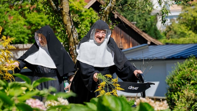 Die Nonnen genießen die Zeit nach ihrer Rückkehr nach Goldenstein.