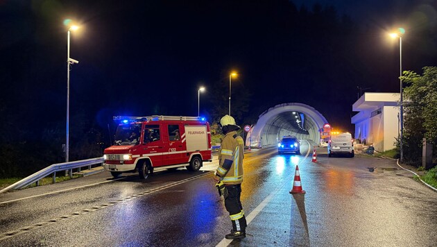 Auf beiden Seiten des Tunnels rückten die zuständigen Feuerwehren aus.