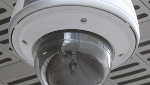 Die Überwachungskamera entlarvte den Gauner zweifelsfrei