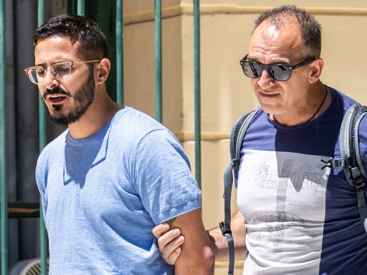 Colors and shapes of pure sensation