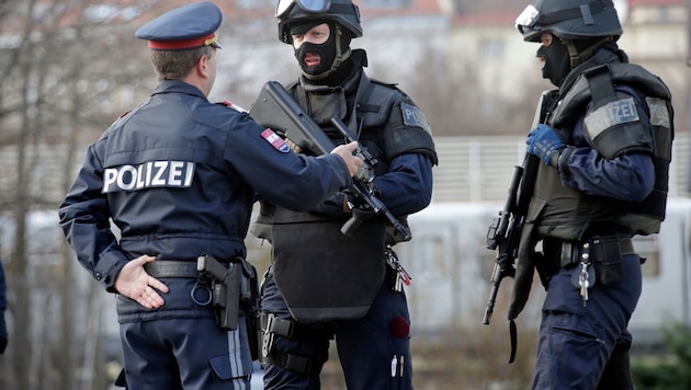 Zu dem Einsatz musste die Sondereinheit Wega anrücken (Symbolbild).