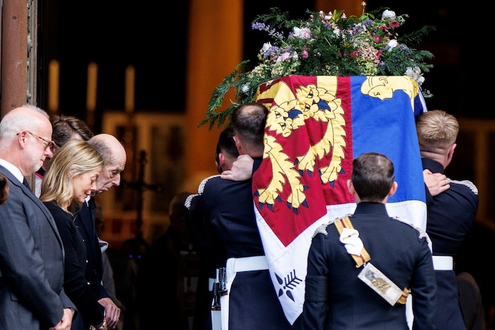 Schon am Montagabend wurde der Sarg der Herzogin von Kent in der Westminster Cathedral ...
