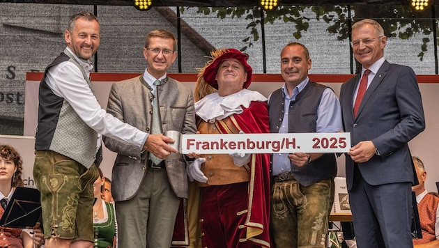 Bürgermeister Karl Mayr aus Wolfern (Schauplatz der Ortsbildmesse 2024), Landesrat Markus ...