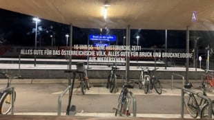 Diese Worte wurden vom sowjetischen Garde-Oberstleutnant Filip Olisarenko ans österreichische ...