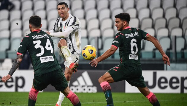 Crotone spielte 2021 noch gegen Cristiano Ronaldo (Juventus Turin) in der Serie A.