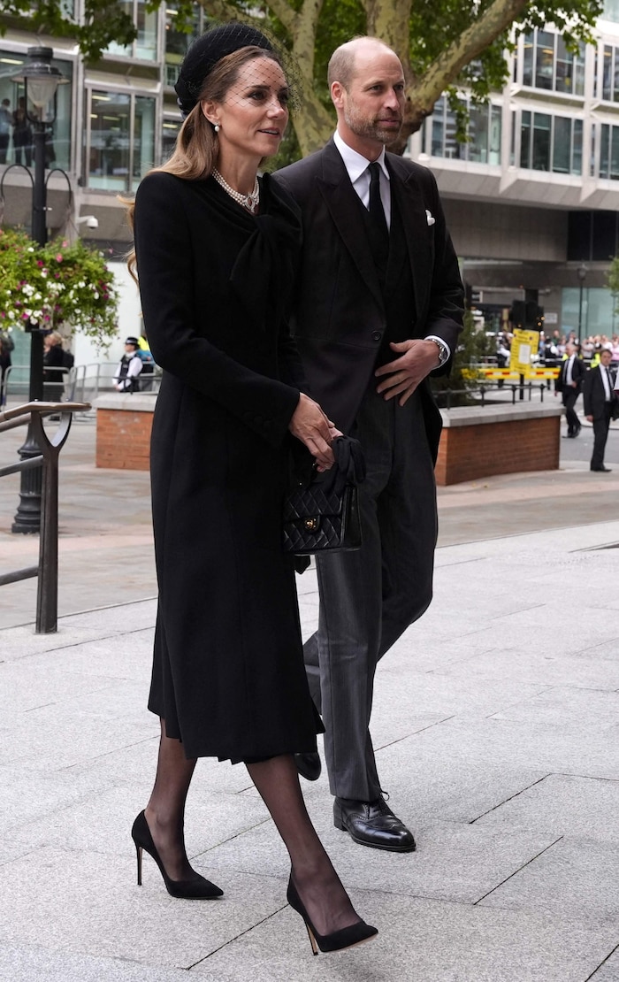 Prinzessin Kate und Prinz William bei ihrer Ankunft vor der Kirche