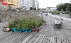 So richtig zum Verweilen lädt die Wiental-Terrasse bei der U4-Station Pilgramgasse nicht ein.