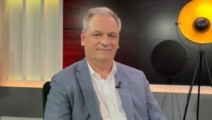 Schuldirektor und ÖVP-Bezirkspolitiker Christian Klar könnte mit der Einladung an die ...