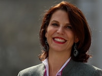 Karoline Edtstadler sieht keinen Streit, sondern lediglich harte Verhandlungen.