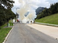 Die Feuerwehr musste mit schwerem Atemschutz ausrücken.
