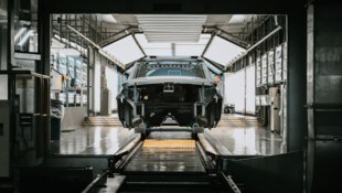 Aufgrund eines Cyberangriffs musste die Fertigung vorerst eingestellt werden.