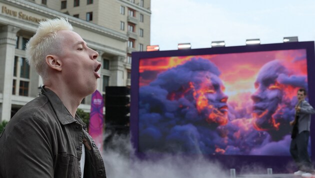 Der russische Teilnehmer ist ein ultranationalistischer Kriegsbefürworter.