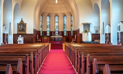 In Tschechien hat ein Unbekannter den Schädel einer Heiligen aus einer Kirche gestohlen ...