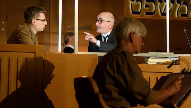 Sebastian Hufschmidt (rechts) spielt Adolf Eichmann