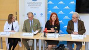 Gemeinsam stellten Institutsleiterin Adelheid Wöhrer, Rektor Wolfgang Fleischhacker (Med-Uni), ...