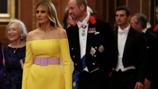 Hat Melania Trump mit diesem Outfit die richtige Fashion-Wahl getroffen? Vor allem eins sorgt ...