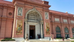 Das Ägyptische Museum liegt am zentralen Tahrir-Platz von Kairo. Schon öfter kamen dort ...