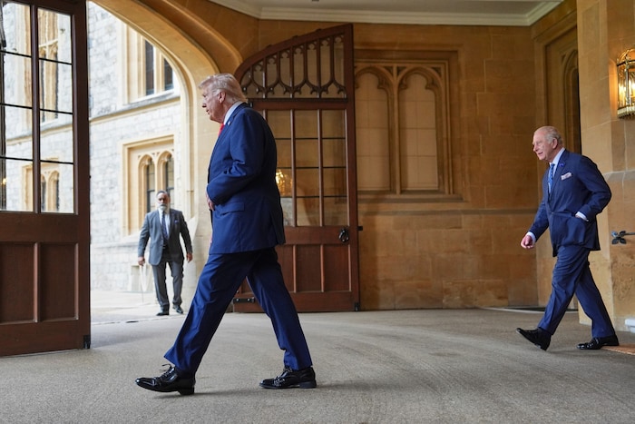 Der Präsident verließ Schloss Windsor, um sich mit dem britischen Premierminister Keir Starmer ...