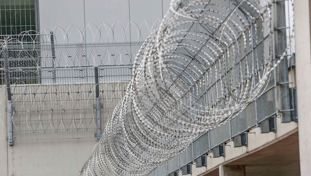 Aus dem Häfn heraus sollen die Anweisungen gekommen sein.