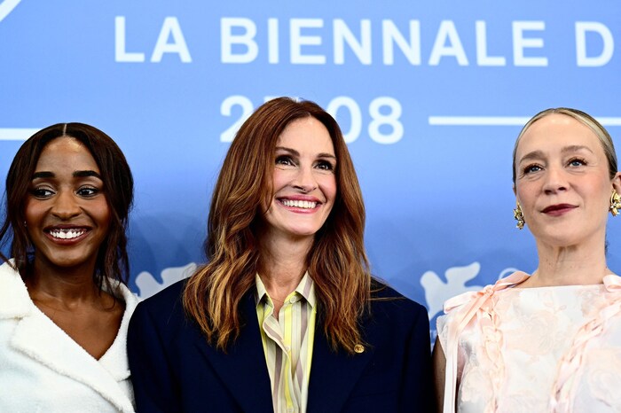 Julia Roberts mit ihren „After the Hunt“-Kolleginnen Ayo Edebiri und Chloë Sevigny
