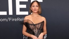Chrissy Teigen sprach offen über ihre Erfahrungen mit Ozempic und enthüllte den traurigen Grund, ...