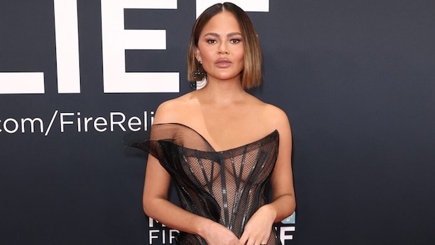 Chrissy Teigen sprach offen über ihre Erfahrungen mit Ozempic und enthüllte den traurigen Grund, ...