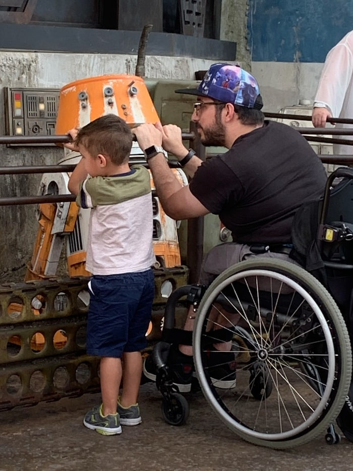„Mit schwerem Herzen müssen wir den Tod unseres geliebten Bruders, Sohnes, Onkels und Freundes ...
