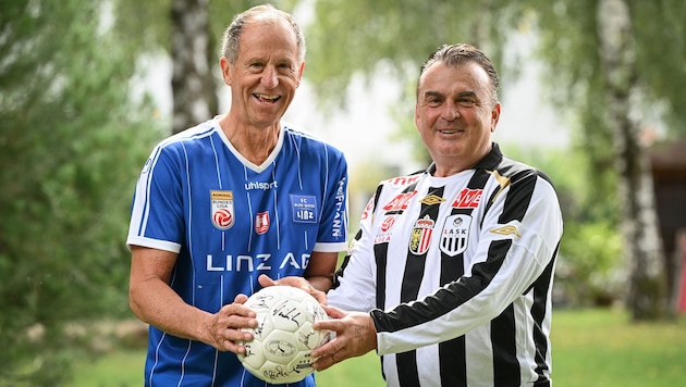 „Ich trag’ fürs Foto gern Blau-Weiß“, so Lindenberger. Auch für Hagmayr war’s klar: LASK!