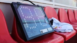 Gleich vier Wechsel in der ersten Spielminute erlebten die Fans bei einer Partie des ...