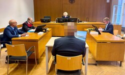 Der Iraker hat einen Aufenthaltstitel, seitdem er wegen seiner religiösen Einstellung ...