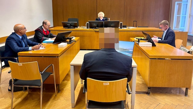 Der Iraker hat einen Aufenthaltstitel, seitdem er wegen seiner religiösen Einstellung ...