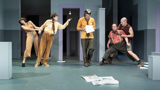 Eine Gesellschaft verwandelt sich in Dickhäuter – und sie „entmenschlicht“ sich dabei.