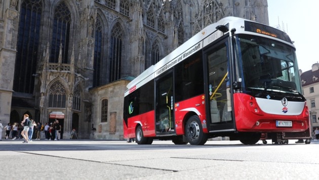 Leise und sauber: Am Freitag fiel der Startschuss für die neue Citybus-Generation am ...