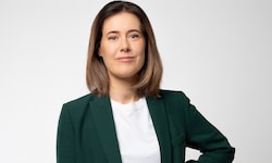 Claudia Gamon stellt eine Landtagsanfrage zum „Zahlen-Voodoo“ und den KI-Pannen.
